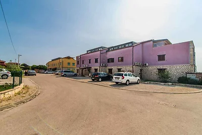 Ferienwohnung mit Pool und Terrasse