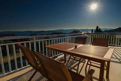 Ferienwohnung mit Klimaanlage und Meerblick i