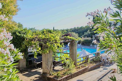 Ferienwohnung mit Pool und Terrasse