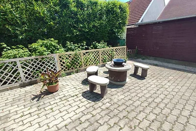 Ferienwohnung mit Pool, WLAN und Terrasse