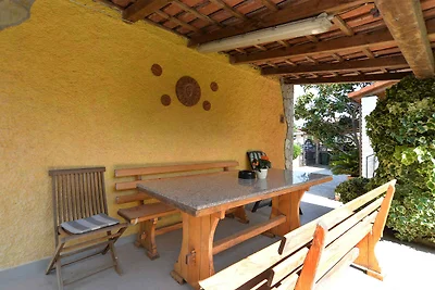 Ferienwohnung mit Balkon und Grillmöglichkeit