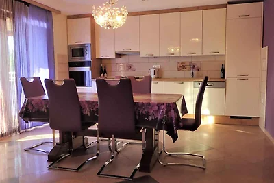 Ferienwohnung mit Terrasse und WLAN