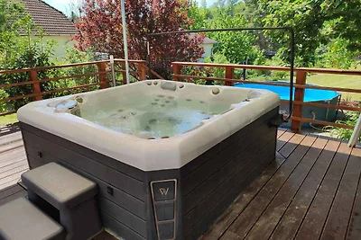 Ferienhaus modern eingerichtet mit Whirlpool,