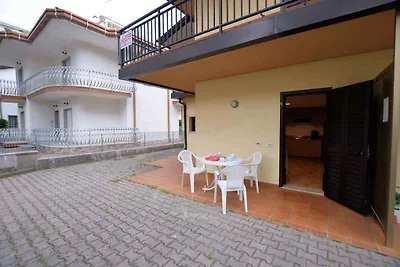 Ferienwohnung mit Terrasse und Klimaanlage im