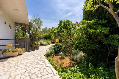 Komfortable Ferienwohnung Andjelko mit Meerbl