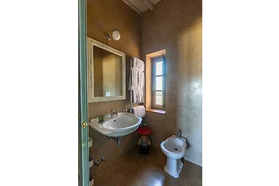 Ferienwohnung mit Pool und Balkon