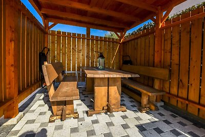 Ferienwohnung mit Terrasse und Grill