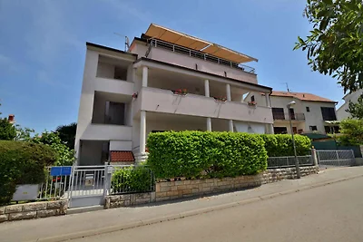 Ferienwohnung mit Balkon und Grill