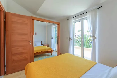 Ferienwohnung mit Klimaanlage und Terrasse