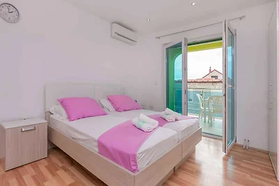 Ferienwohnung mit Balkon, im Zentrum