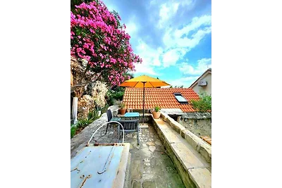 Ferienhaus mit Terrasse und Grill