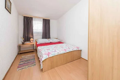 Ferienwohnung mit Klimaanlage und Balkon