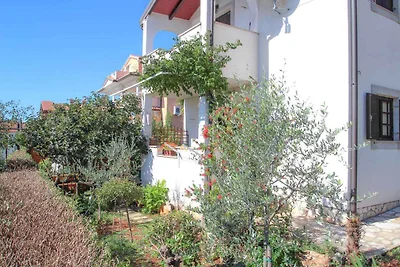 Studio mit Klimaanlage, WLAN und einer Terras