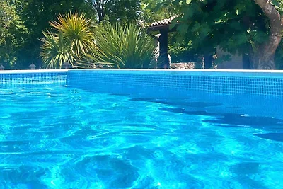 Ferienhaus mit Whirlpool und Pool