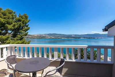 Ferienwohnung mit Balkon und Meerblick