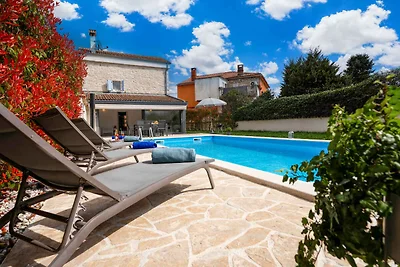 Finca mit Pool und Garten, Haustiere