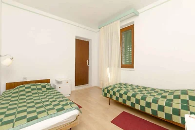 Ferienwohnung mit Klimaanlage und Terrasse in