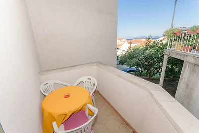Studio mit Balkon und Grill