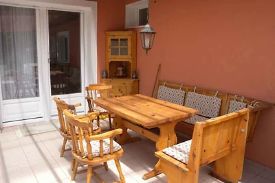 Ferienhaus mit Pool und Internet