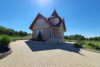 Ferienhaus mit Panorama blick und Pool