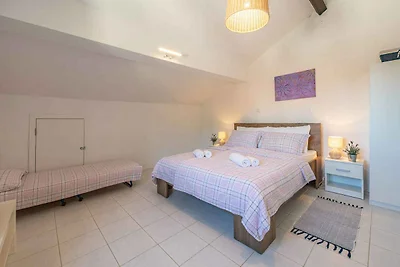 apartman za odmor Obiteljski odmor Vrboska