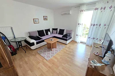 Holiday flat family holiday Klenovica