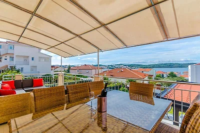Ferienhaus mit Klimaanlage und Aussenpool