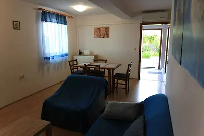 Ferienwohnung mit Terrasse und Meerblick