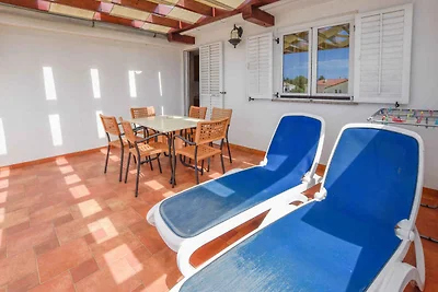 Ferienwohnung mit Pool und Klimaanlage