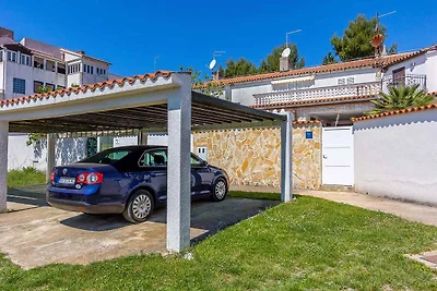 Ferienwohnung mit Terrasse und Meerblick