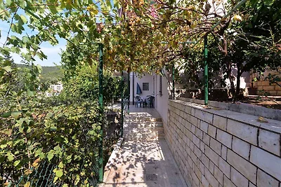 Ferienwohnung mit Terrasse und Klimaanlage