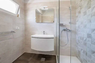 Ferienwohnung mit Terrasse und Klimaanlage