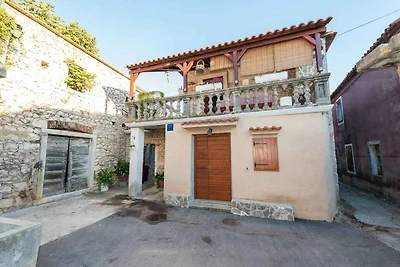 Gemütliche Ferienunterkunft Moskva in Sukošan