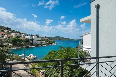 Komfortable Ferienwohnung Kate mit Meer- und 