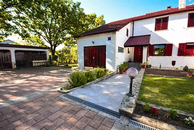 Ferienhaus mit Terrasse und Grill
