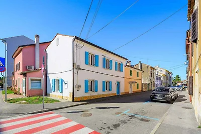 Ferienwohnung mit Balkon und Klimaanlage