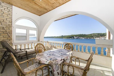 Charmantes Ferienappartement Ive mit Meerblic