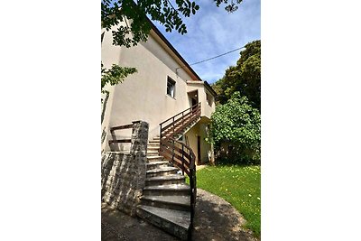 Ferienwohnung mit Balkon und Grill