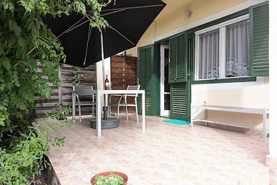 Ferienhaus mit 2 Terrassen und Pool in der Nä