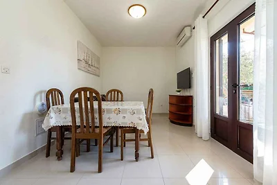 Ferienwohnung mit Klimaanlage und Terrasse