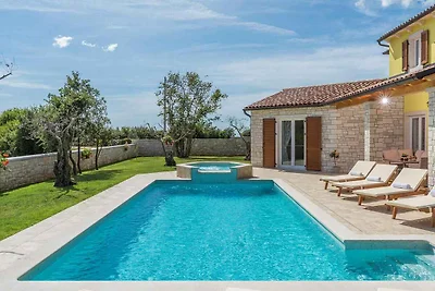 Villa mit Privatpool