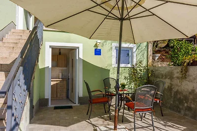 Studio mit Terrasse und Grillmöglichkeit