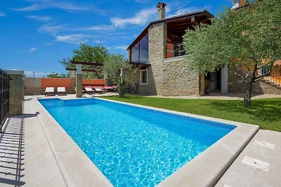 Villa mit Pool