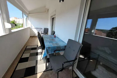 Ferienwohnung mit Klimaanlage und Balkon