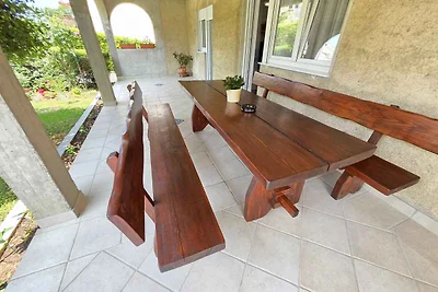 Ferienwohnung für 6 Personen mit Terrasse