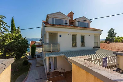 Ferienwohnung mit Balkon und Grillmöglichkeit