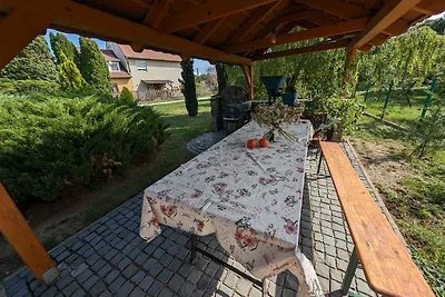 Ferienhaus mit Aussenpool, Grill und grossem