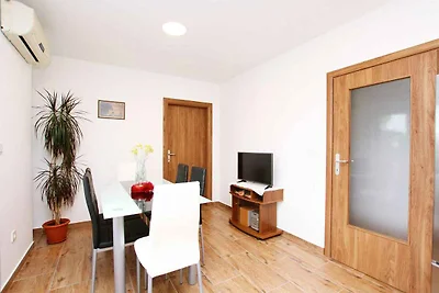 Ferienwohnung mit Klimaanlage und Grill