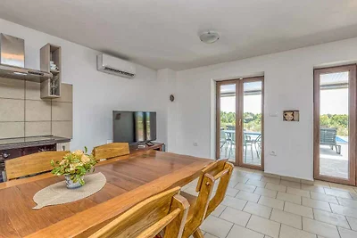 Ferienhaus mit eigenem Aussenpool