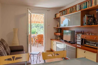 Ferienwohnung nahe am Meer mit Terrasse